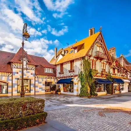 Le Deauville